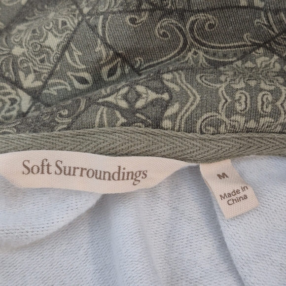 Soft Surroundings Green Patterned Ruched Neck Peplum Waist Zip Jacket - Size M - Picture 10 of 11